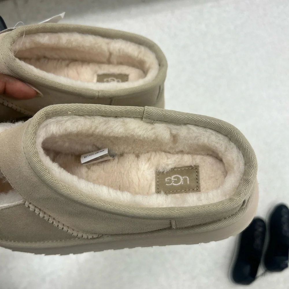 UGG Women's Slip-On Shearling Mule - Sand - Picture 4 of 5